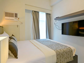 Currency Serviced Suites 3*