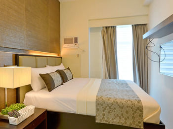 Currency Serviced Suites 3*