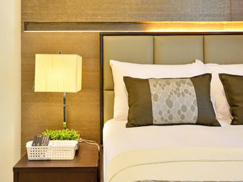 Currency Serviced Suites 3*