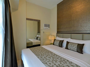 Currency Serviced Suites 3*