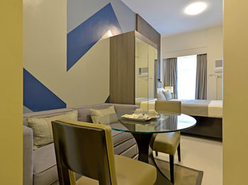 Currency Serviced Suites 3*