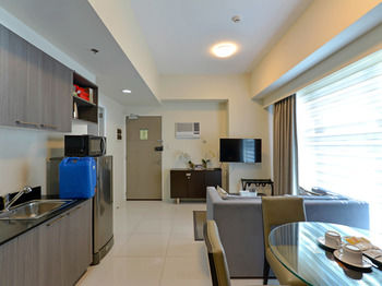 Currency Serviced Suites 3*