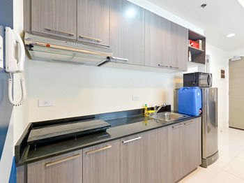 Currency Serviced Suites 3*