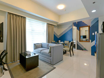 Currency Serviced Suites 3*