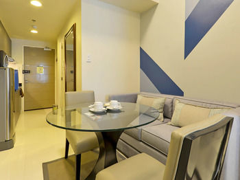 Currency Serviced Suites 3*