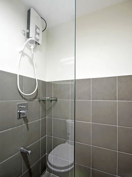 Currency Serviced Suites 3*