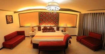 The Pepperland Hotel 3*
