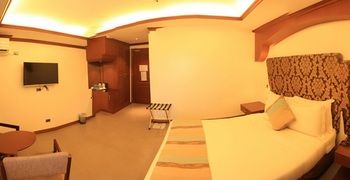 The Pepperland Hotel 3*