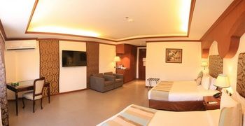 The Pepperland Hotel 3*