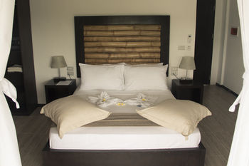 Blanco Beach Resort 3*