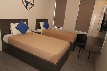 Mabolo Royal Hotel 3*