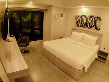 Mabolo Royal Hotel 3*