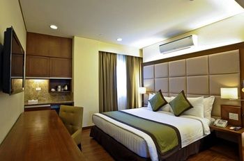 SanTomas Suites 3*