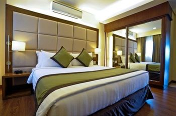SanTomas Suites 3*
