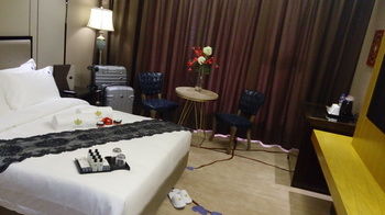 Lotus Blu Hotel 3*