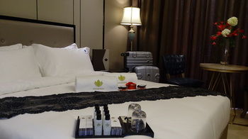 Lotus Blu Hotel 3*