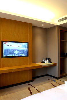 Lotus Blu Hotel 3*
