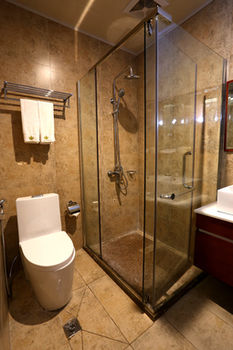 Lotus Blu Hotel 3*