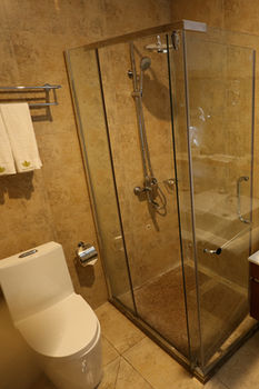 Lotus Blu Hotel 3*