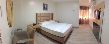 Meaco Hotel - Valenzuela 2*