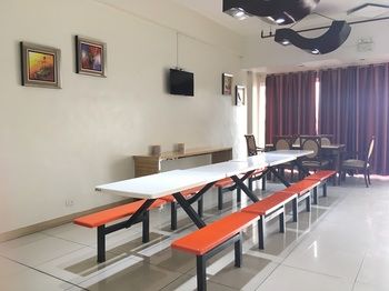Meaco Hotel - Valenzuela 2*