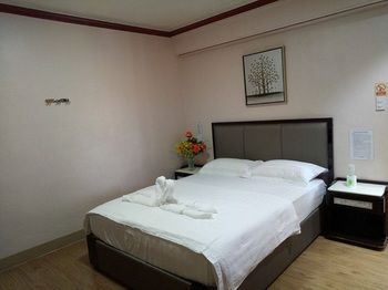 Meaco Royal Hotel - Taytay 2*