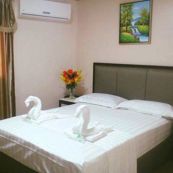Meaco Royal Hotel - Taytay 2*