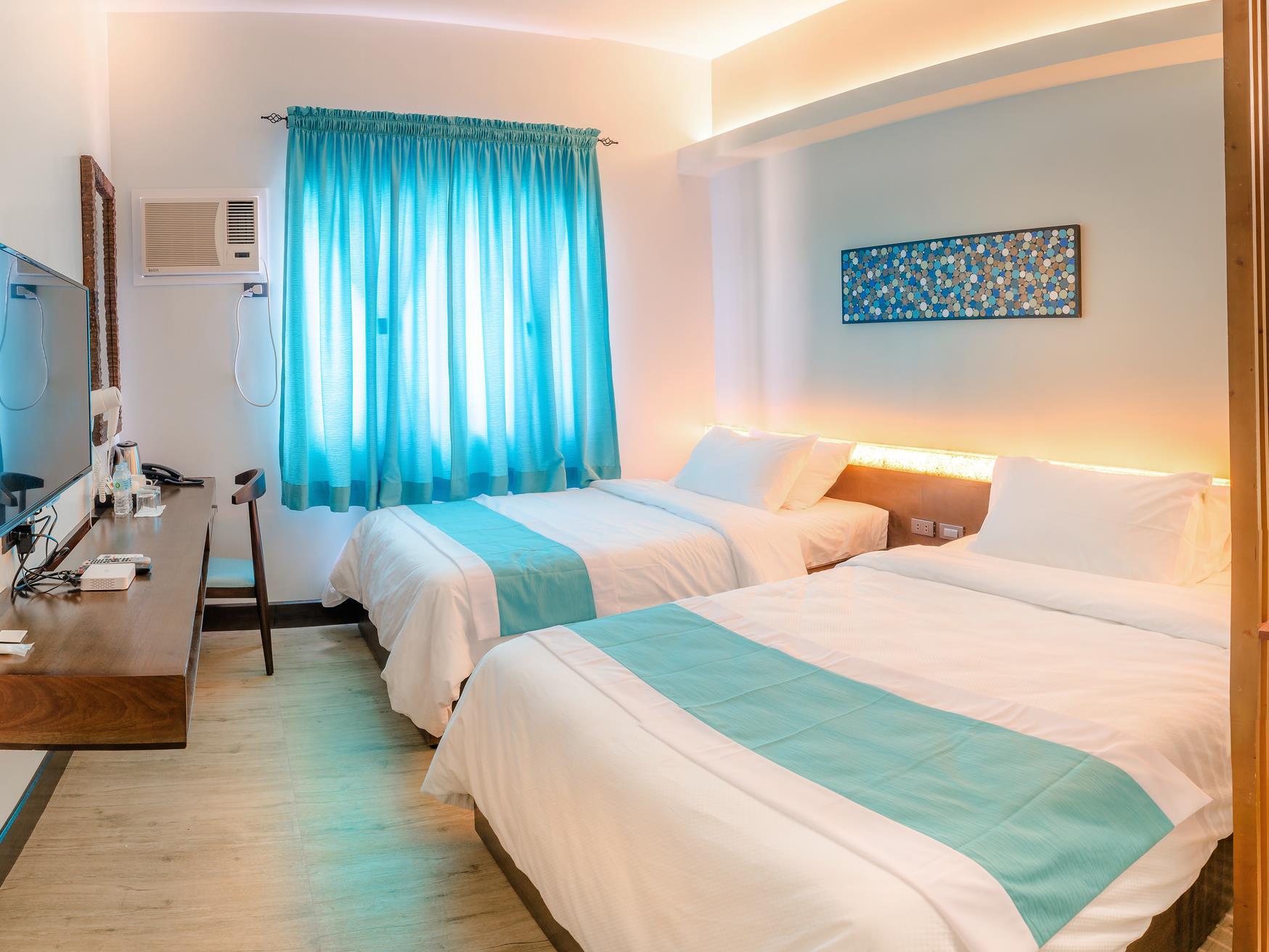 Twin Tides Panglao 2*