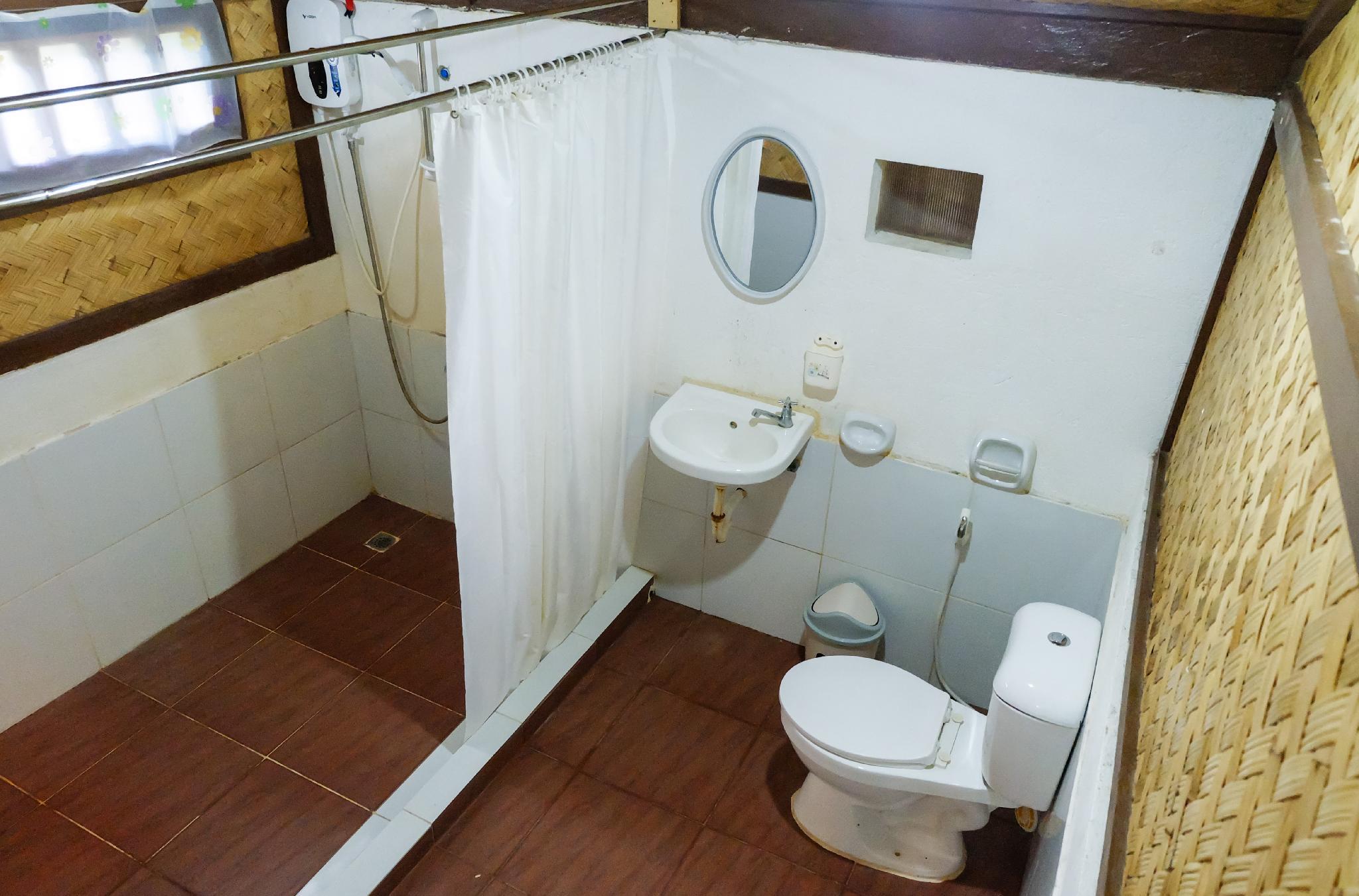 CED Villas 2*
