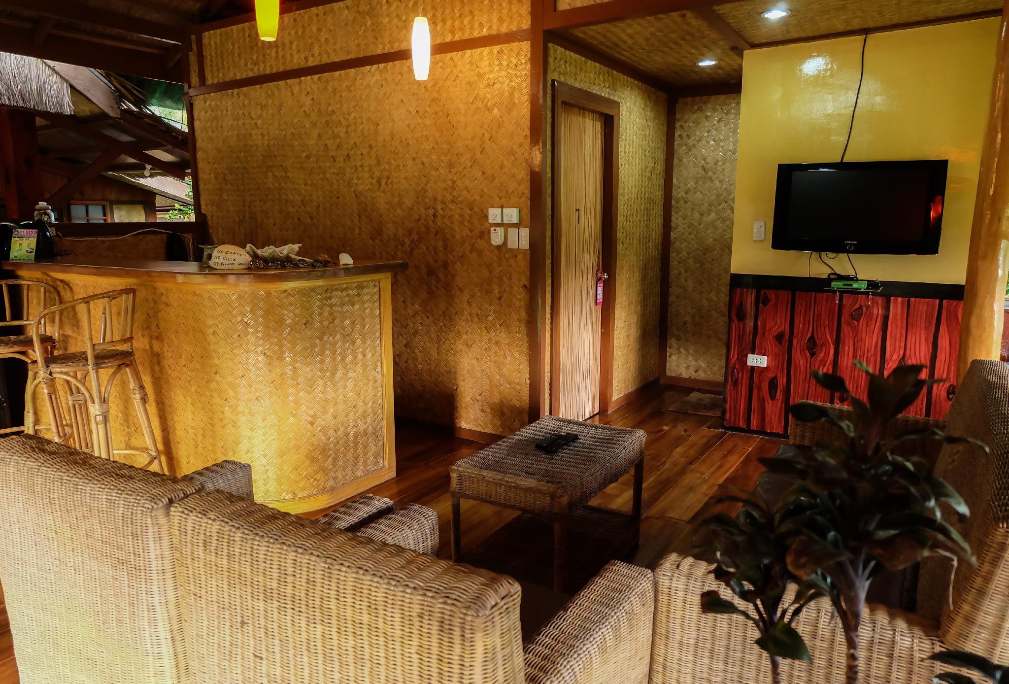 CED Villas 2*