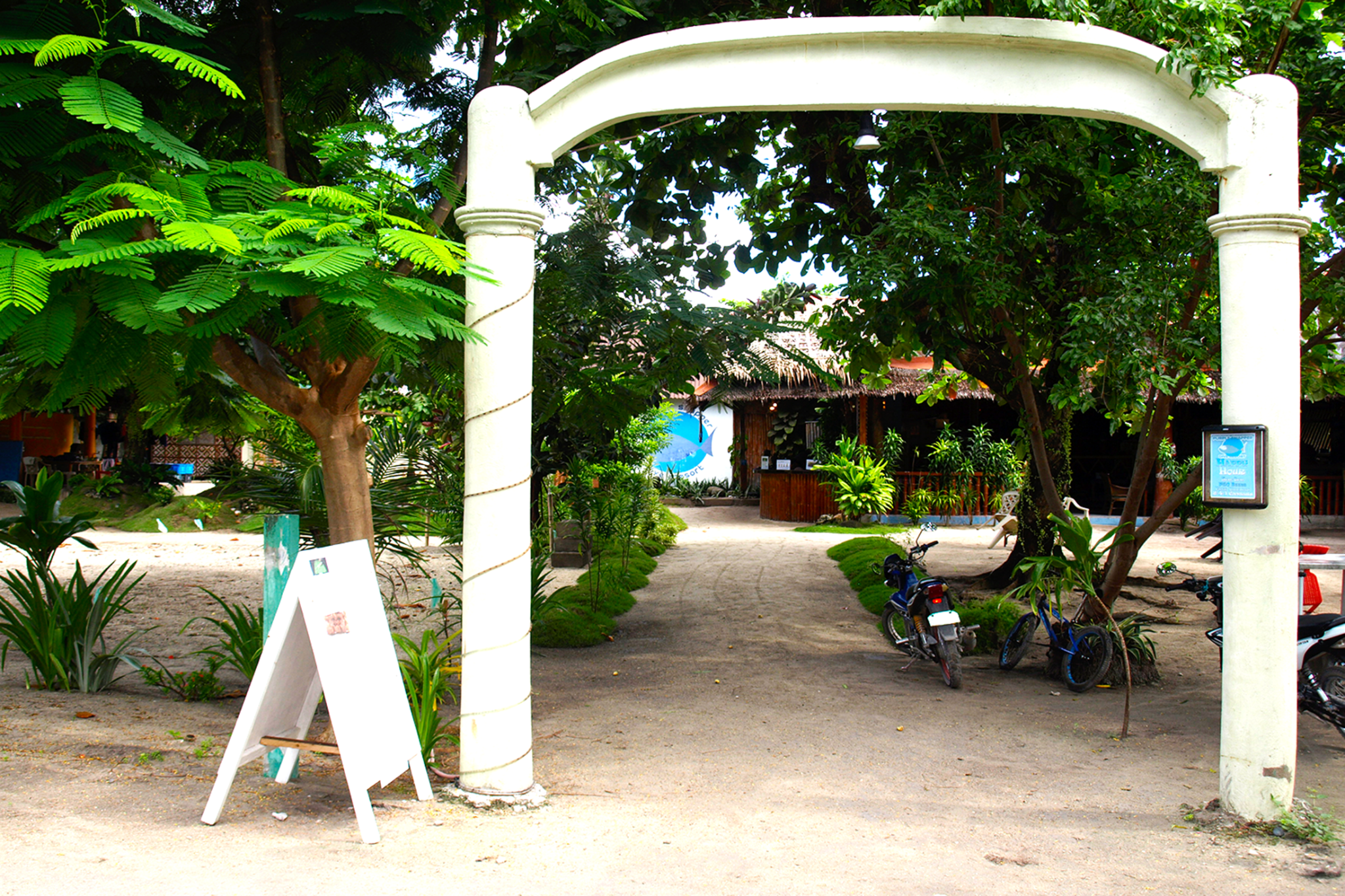 The Sharks Tail Dive Resort 3*