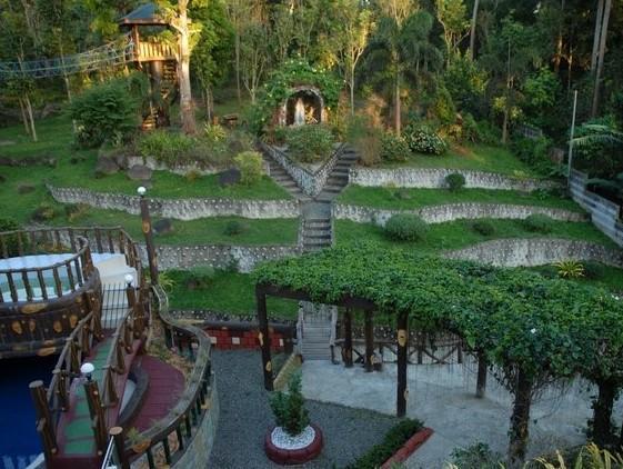Mt. Maculot View Resort 2*