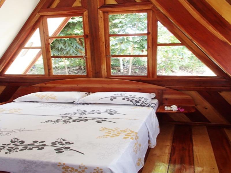 Kalachuchi Beach Resort 2*