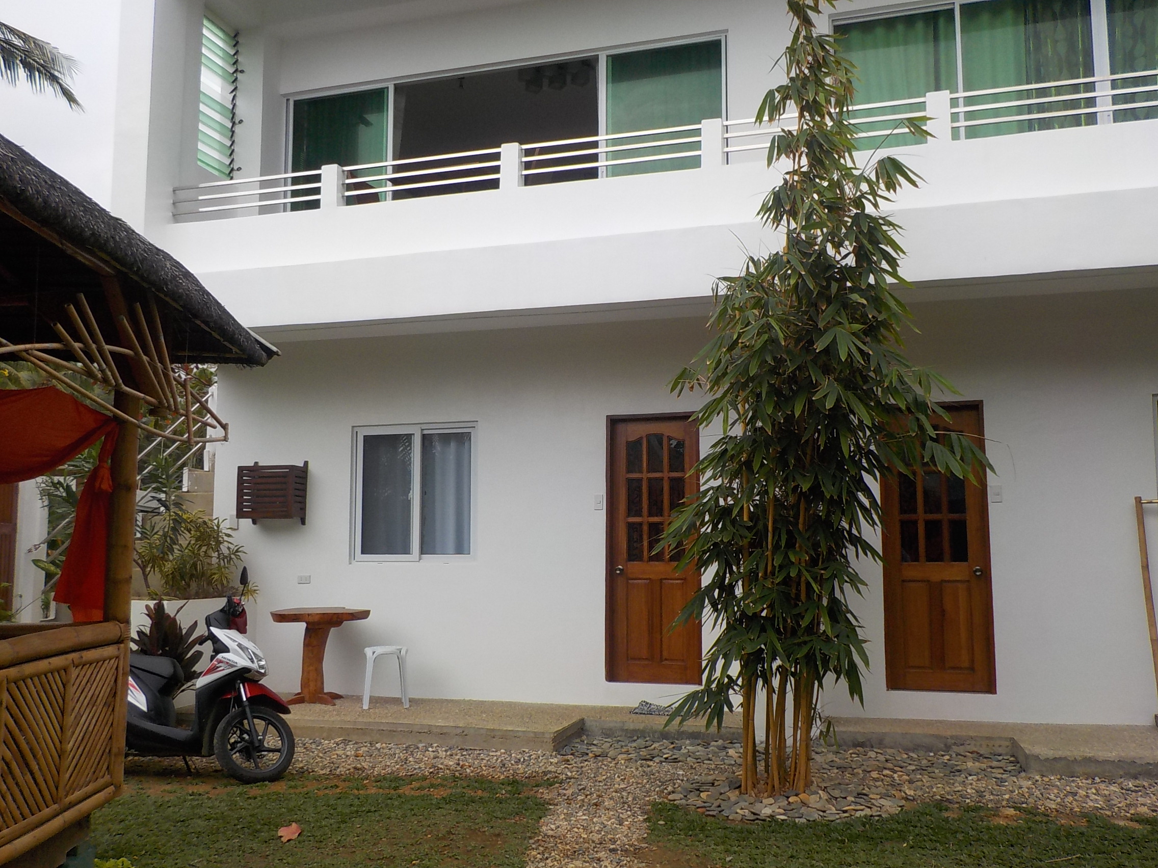 HangOut Beach & Resort 2*