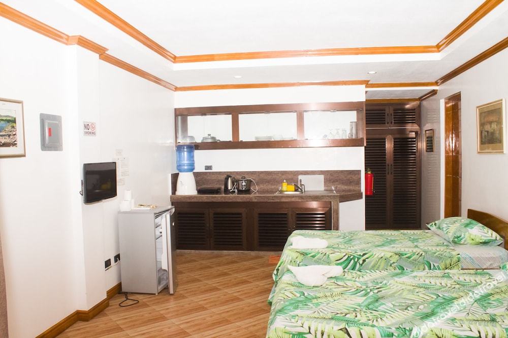 Bruce Beach Resort 3*