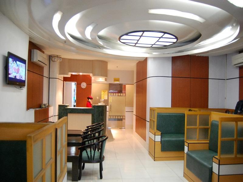 Hotel Sogo Alabang Jr. 2*
