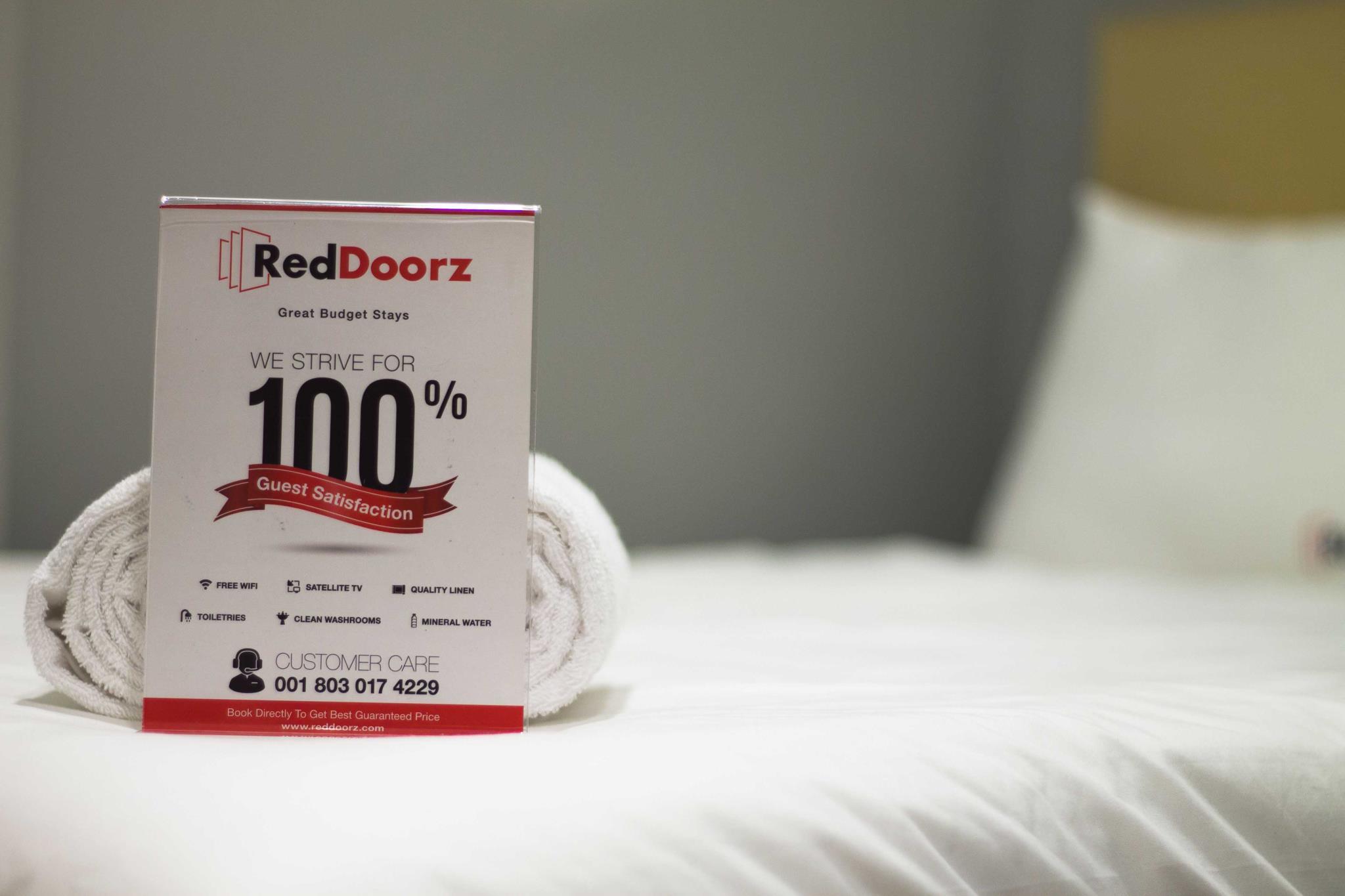 RedDoorz near Osmena Highway 1 2*