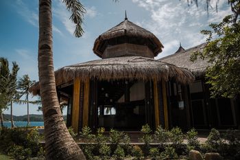 Fridays Puerto Galera 5*