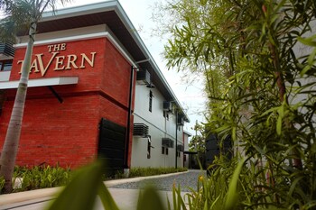 The Tavern Hotel 3*