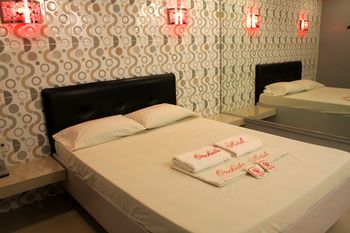 Orchids Drive Inn Hotel and Restaurant 3*
