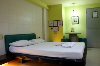 Orchids Drive Inn Hotel and Restaurant 3*