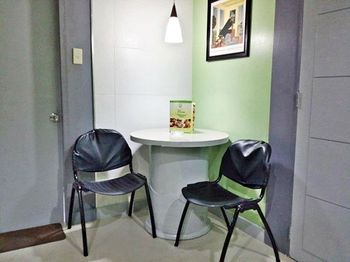 Orchids Drive Inn Hotel and Restaurant 3*