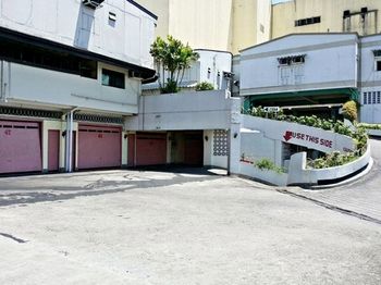 Orchids Drive Inn Hotel and Restaurant 3*