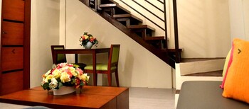 Executive Lofts by Mystique Lane 3*