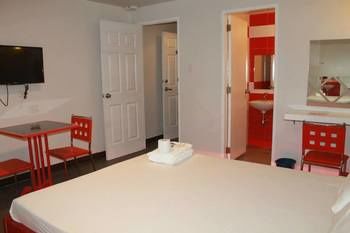 Dianne Gardens Hotel 2*