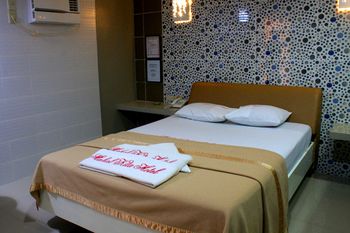 Mahal Kita Drive Inn 3*