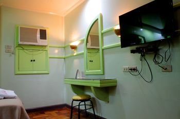 Mahal Kita Drive Inn 3*