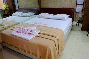 Mahal Kita Drive Inn 3*