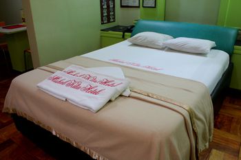 Mahal Kita Drive Inn 3*