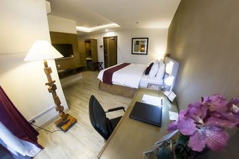 Ironwood Hotel 3*
